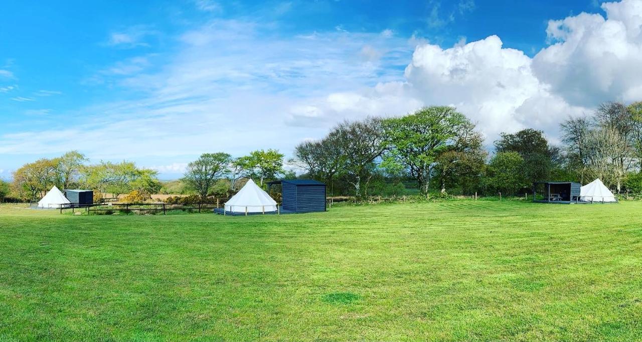 Luxury tent Bell Tent 1 Glyncoch Isaf Farm *