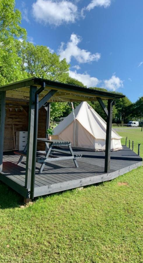 Luxury tent Bell Tent 1 Glyncoch Isaf Farm